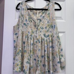 Flowy floral blouse
